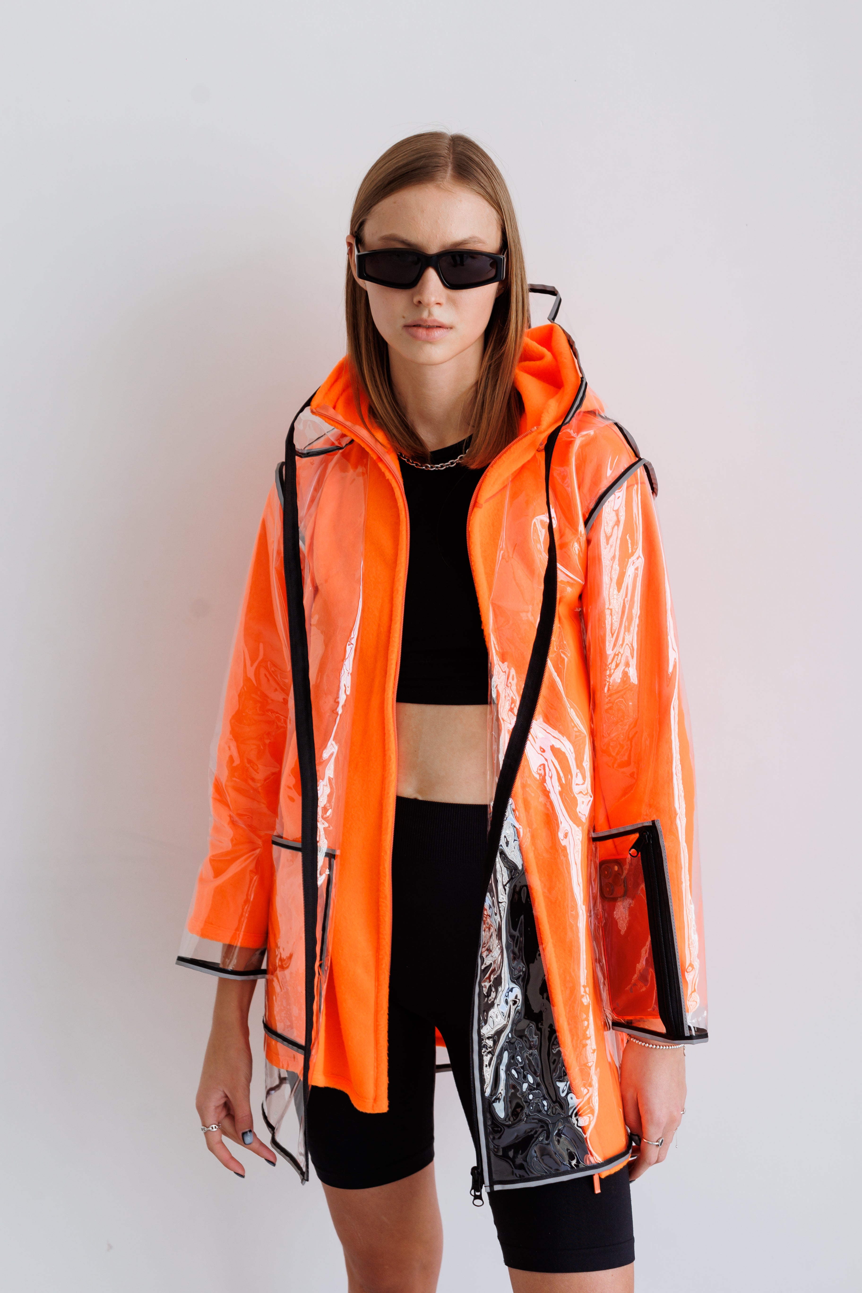 Transparenter Mantel mit Orange