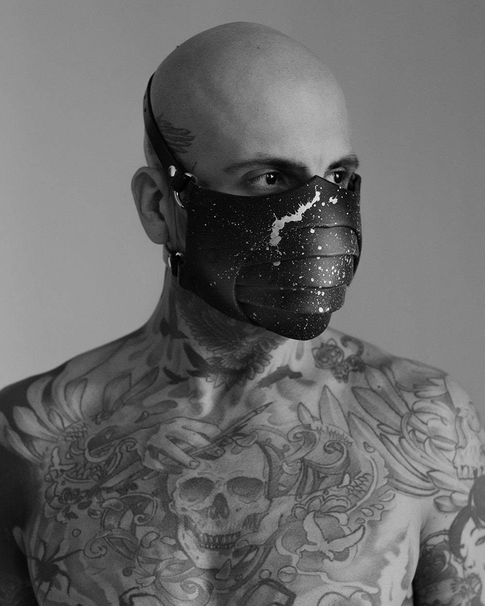 anoeses black leather fetish mask segmented